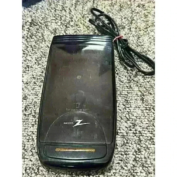 Zenith VHS Video Cassette Tape  One Way Rewinder Black Single Tape AC117V - Picture 1 of 4